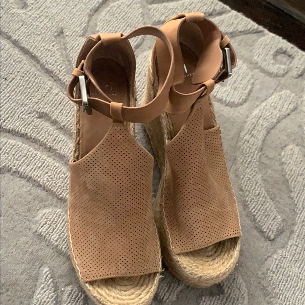 Marc Fisher espadrilles
